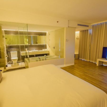 Crystal Hotel Hat Yai Rum bild