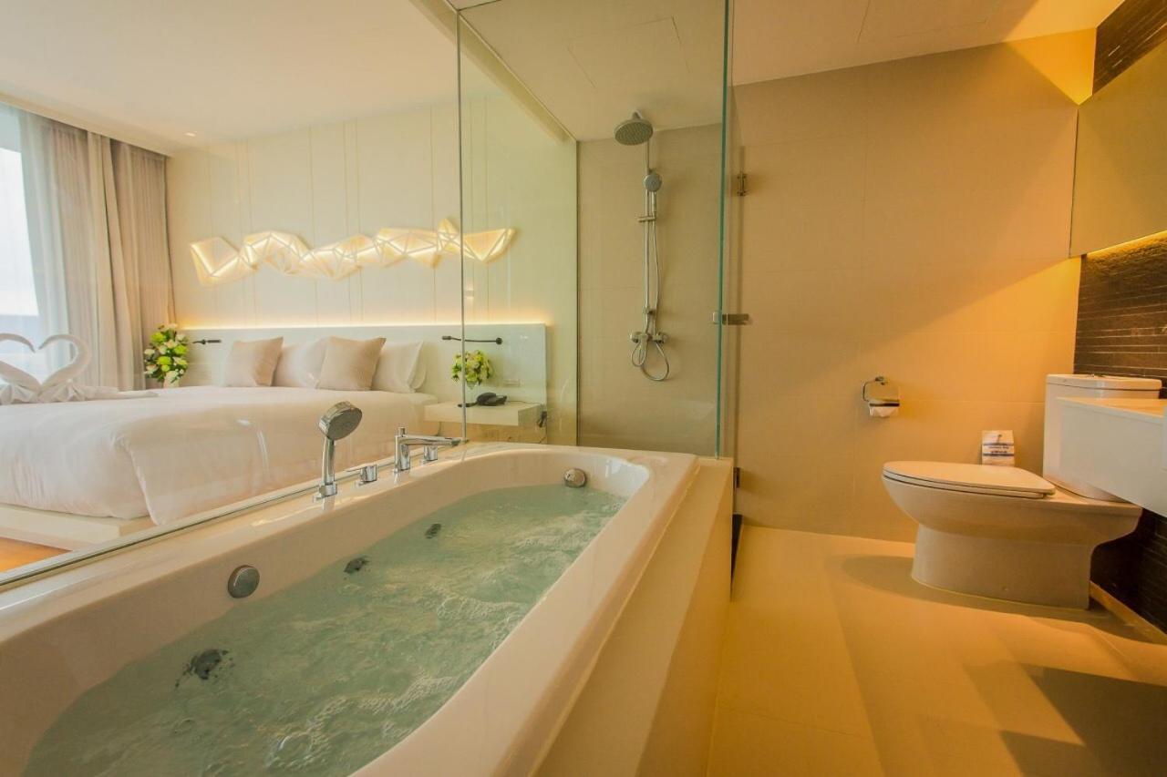 Crystal Hotel Hat Yai Rum bild