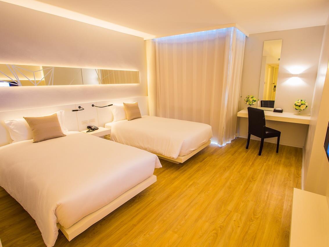 Crystal Hotel Hat Yai Exteriör bild